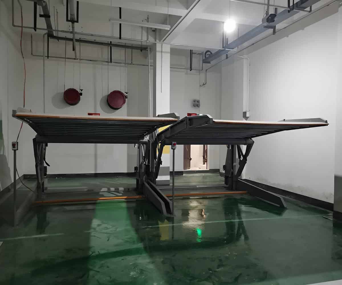 立體車庫租賃新選擇旋轉(zhuǎn)式升降立體停車庫價格全揭秘